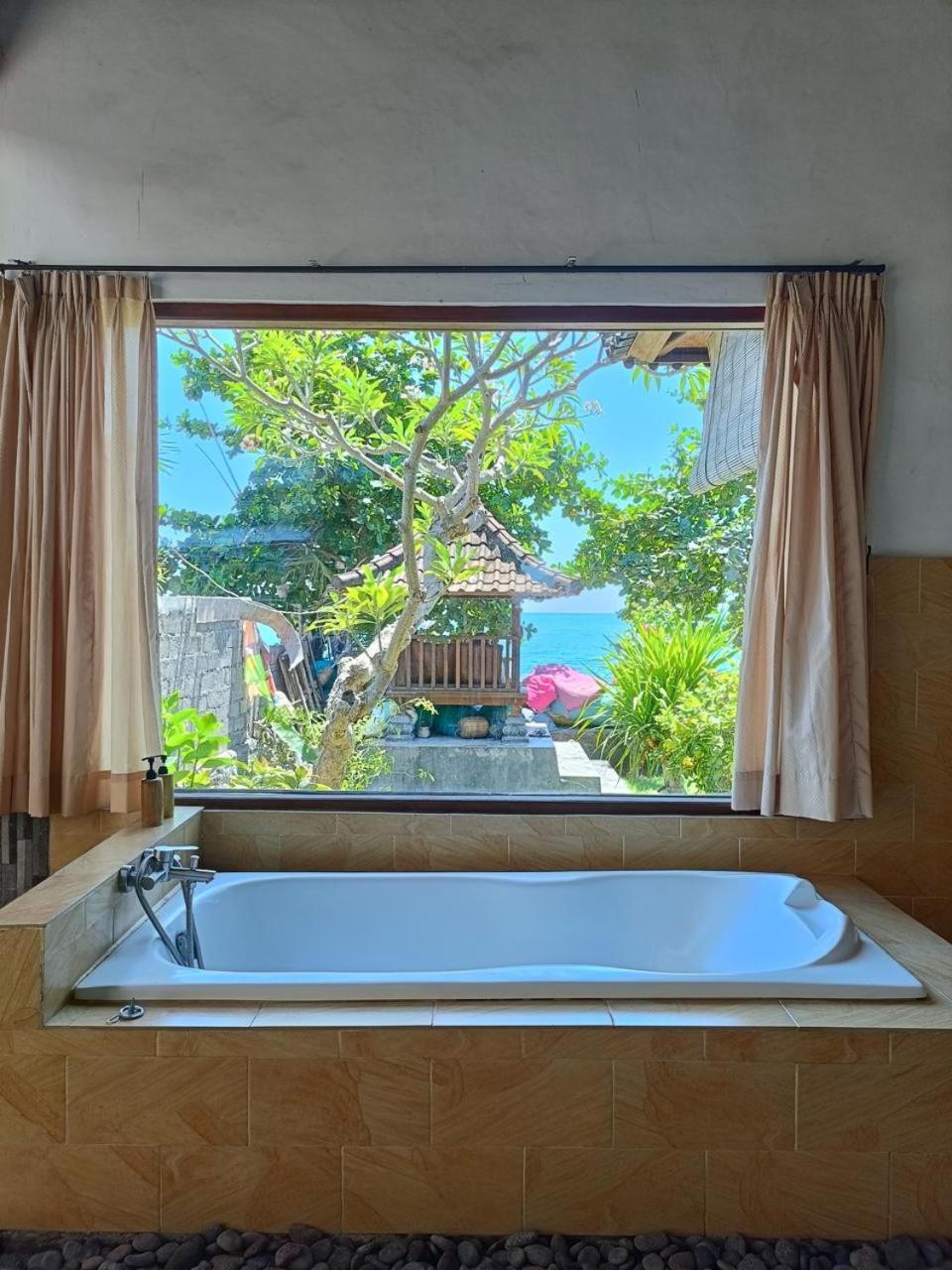 Putra'Lebah Amed Guest House 외부 사진