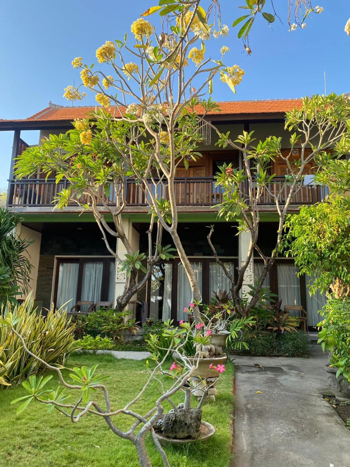 Putra'Lebah Amed Guest House 외부 사진